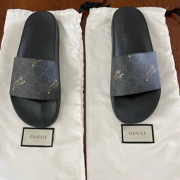 Gucci Other - Gucci GG Supreme Tiger Black Men’s Slides never worn with dust bags size 10